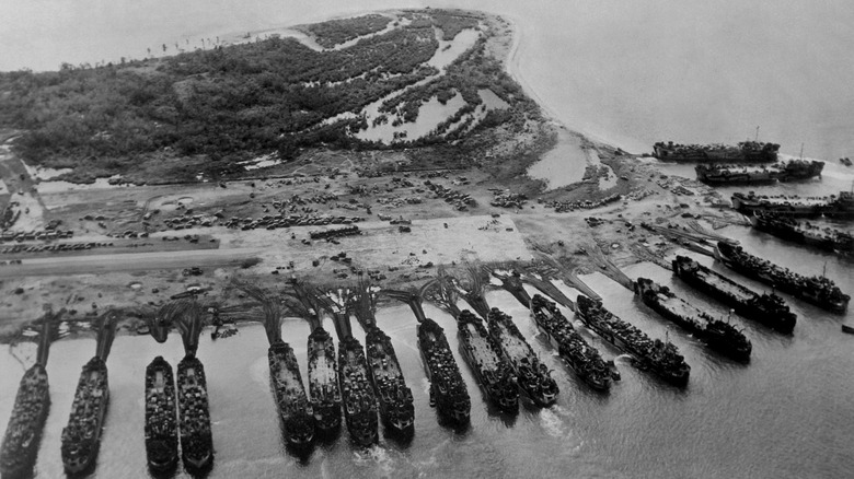 american forces landing near Tacloban 