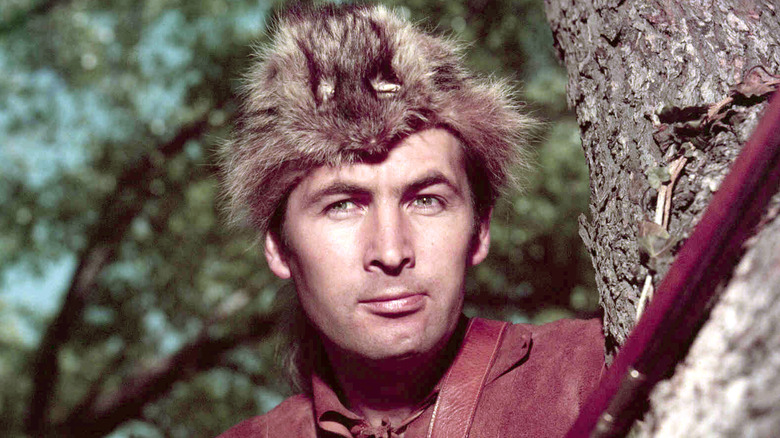 Fess Parker poses as Davy Crockett