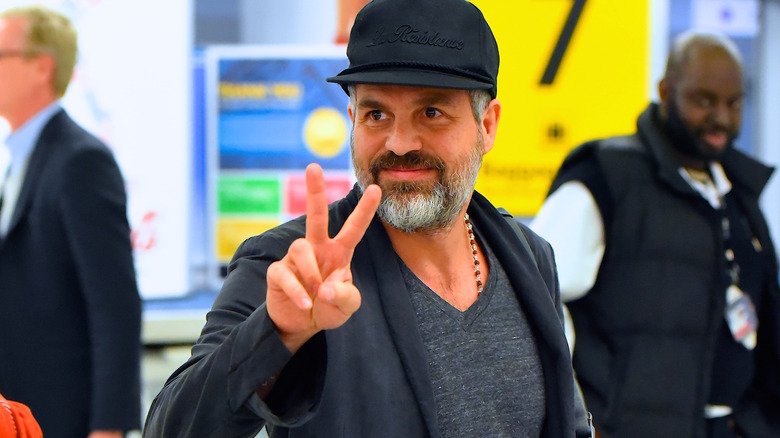 Mark Ruffalo giving the V for Victory sign