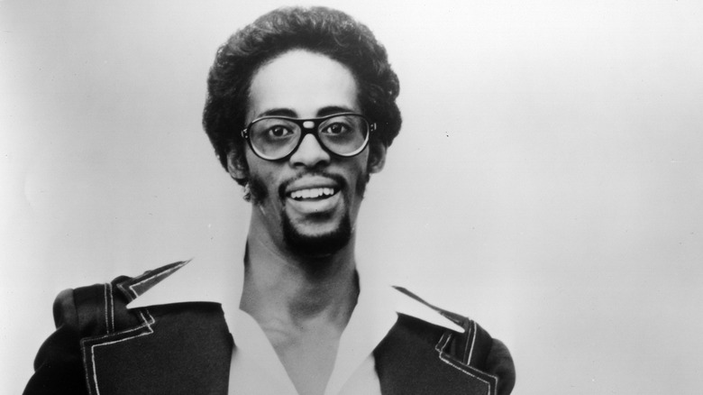 musician David Ruffin with glasses