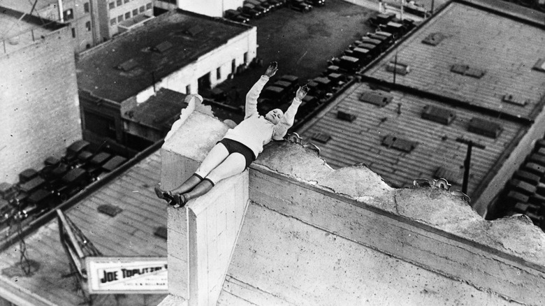 Gladys Roy doing a rooftop stunt