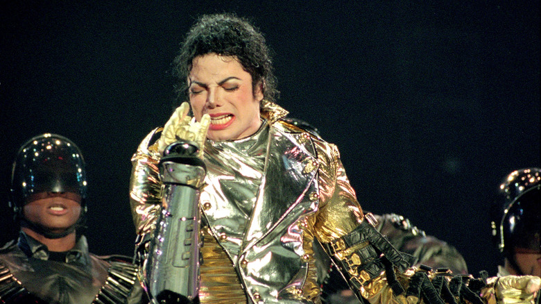 Michael Jackson singing on stage