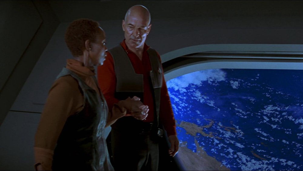 Alfre Woodward and Patrick Stewart in Star Trek: The Next Generation