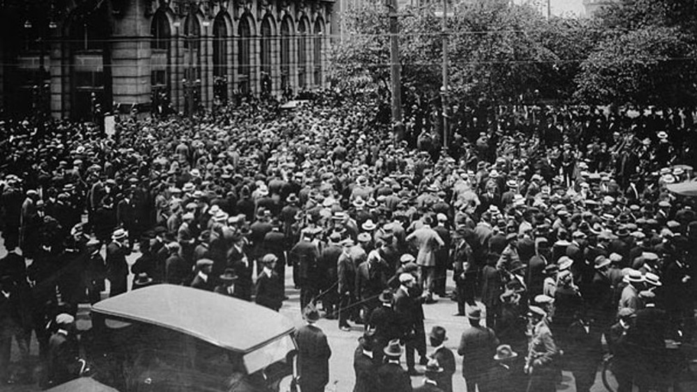 People gathered for Winnipeg general strike