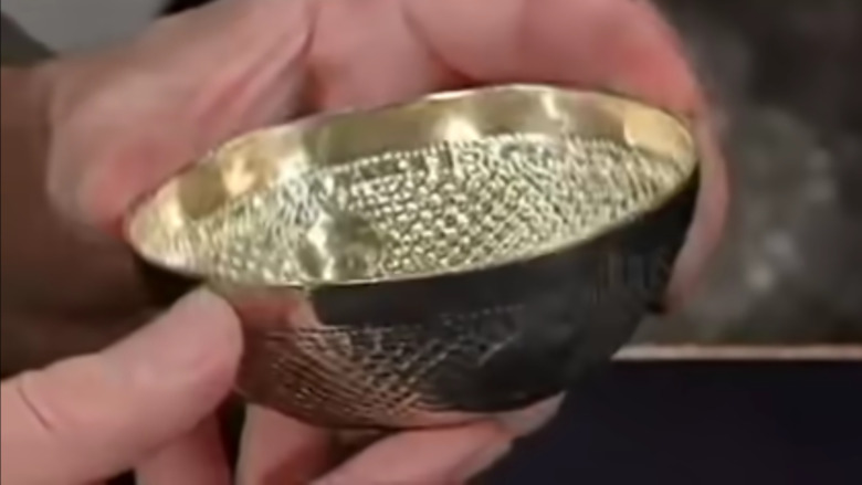 1607 wine-tasting cup Antiques Roadshow