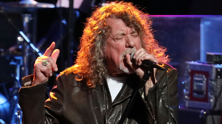 robert plant singing