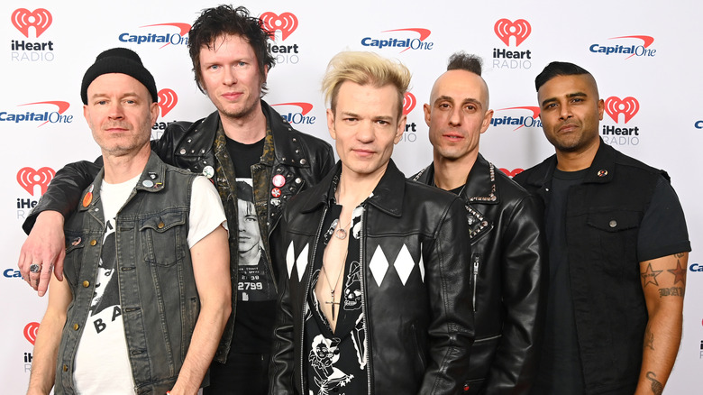 sum 41 on red carpet for iheartradio event