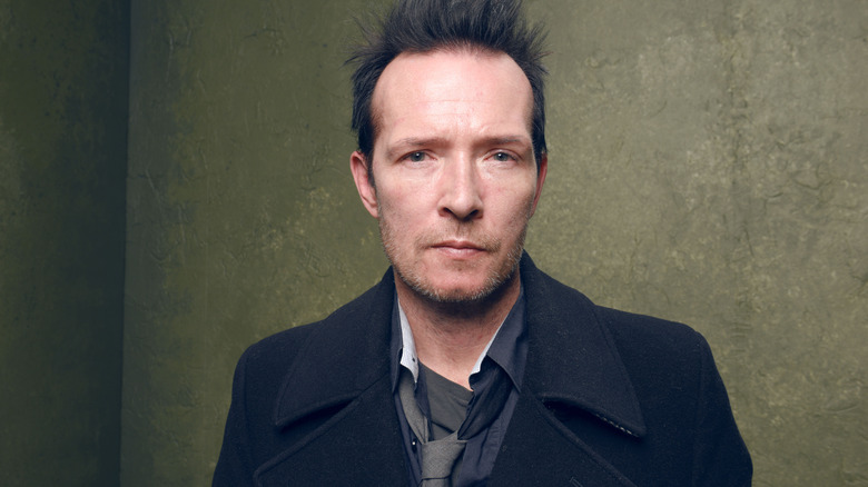 Scott Weiland looking at camera