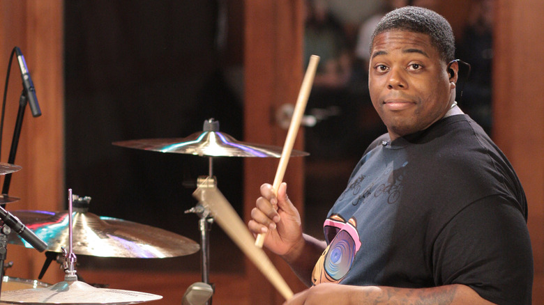 Aaron Spears playing the drums