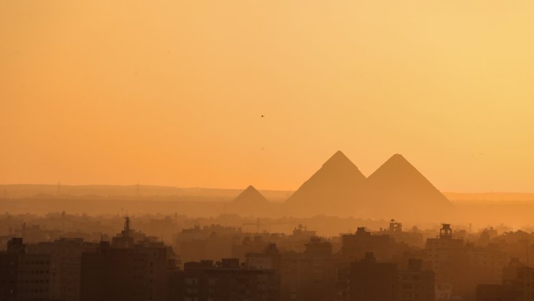 pyramids of giza