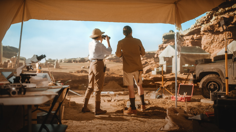 archeologists working