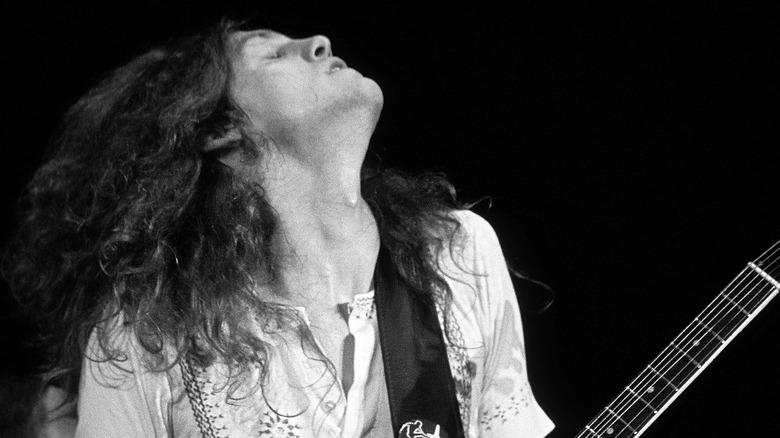 Allen Collins performing in 1980