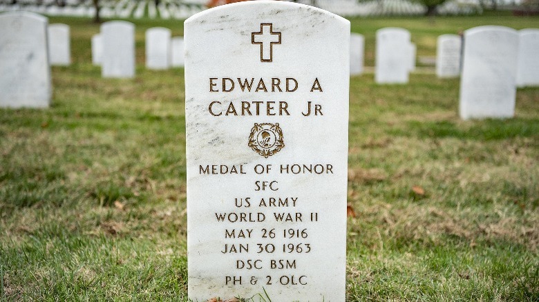 Edward Carter's headstone