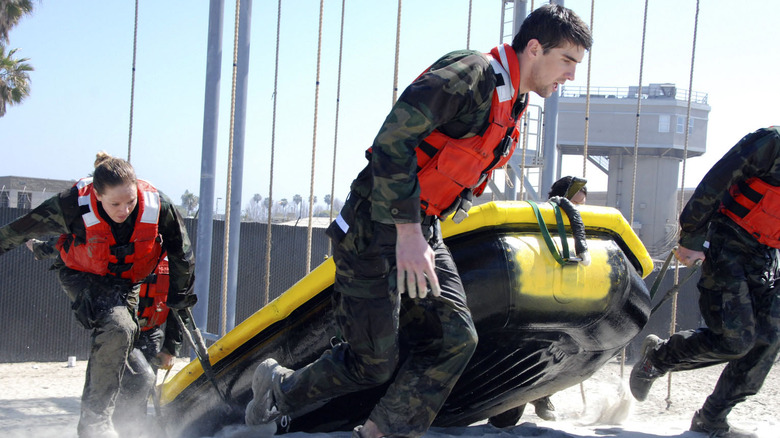 navy seal training holding boat