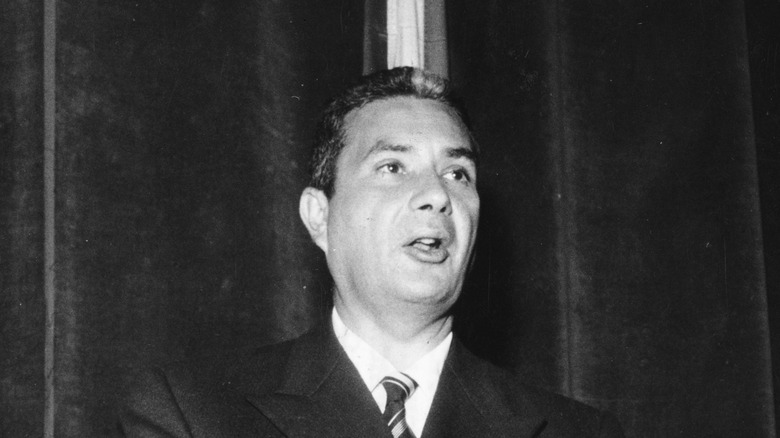 Aldo Moro speaking