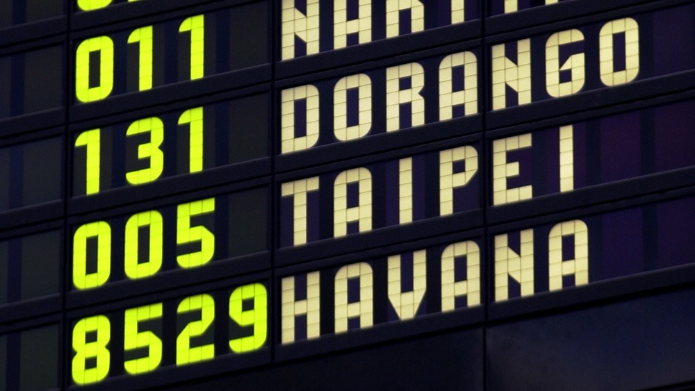 sign showing flight to Havana