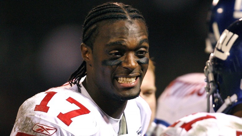 Plaxico Burress smiling