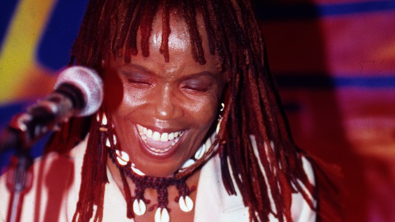 P.P. Arnold with a microphone, 1995