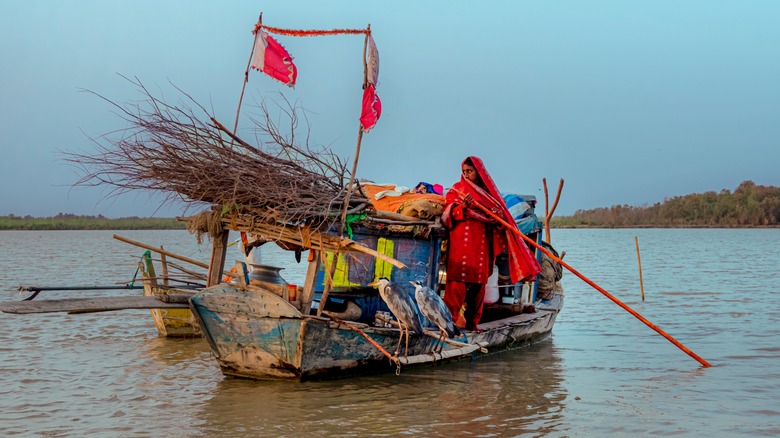 Indus River fishers on boat