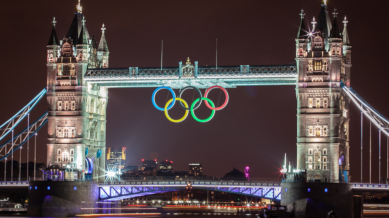 tower bridge lit for the 2012 olympics