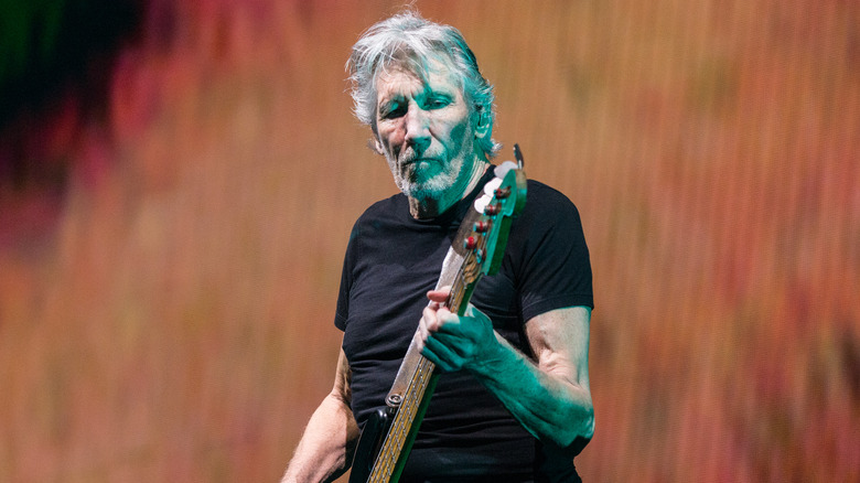 Pink Floyd Legend Rejects Offer From 'Idiot' Mark Zuckerberg