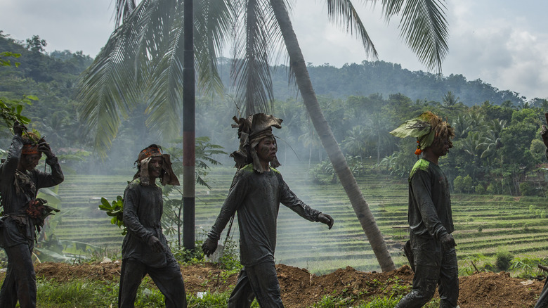 Soldiers training in Indonesia