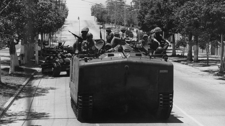 american tank with soldiers Santo Domingo 1965