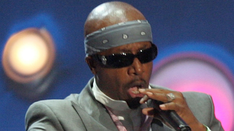 MC Hammer at mic