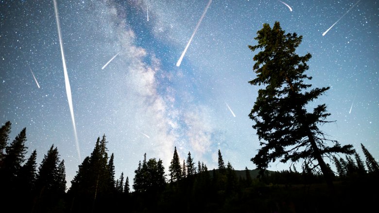 meteorite shower 