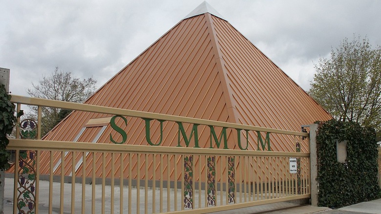 Summum pyramid