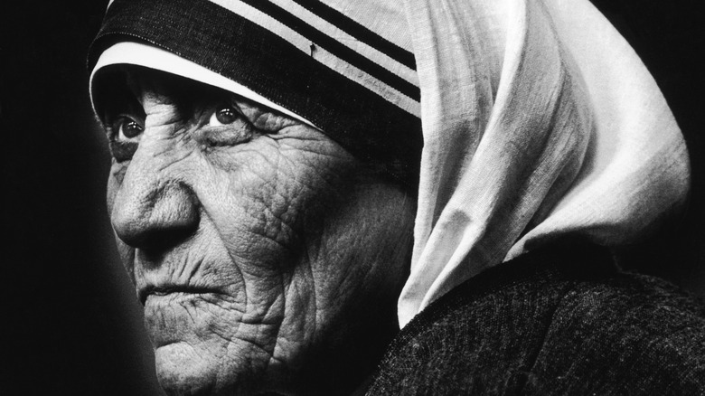 photograph of nun mother teresa