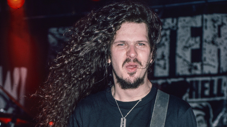 Dimebag Darell playing guitar 