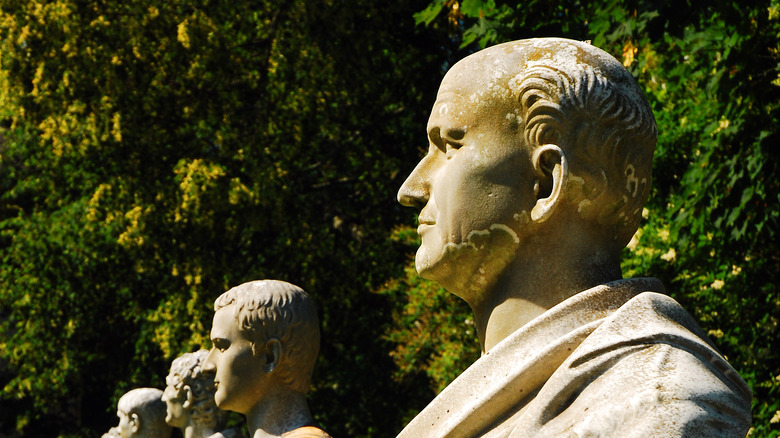 busts of Roman leaders