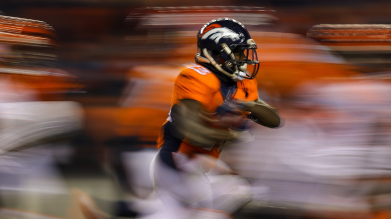 Former Broncos RB Ronnie Hillman dies of cancer at 31 - ESPN