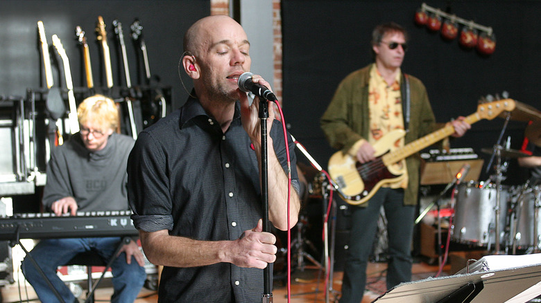 R.E.M. recording in 2007