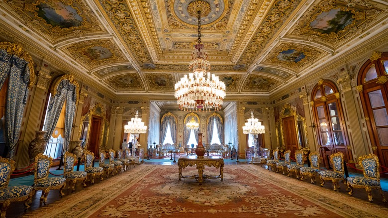 Dolambahce Palace ornate gold room
