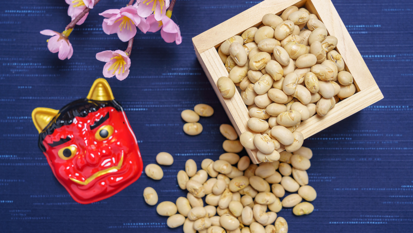 Setsubun, the meaning behind beans throwing and masks