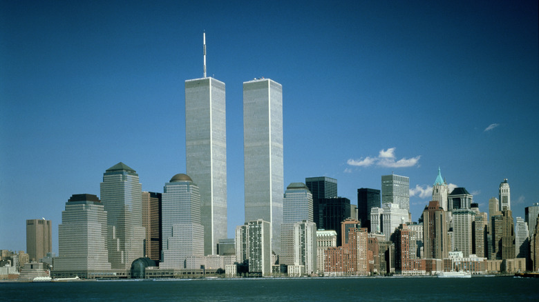 View of NYC skyline with the World Trade Center