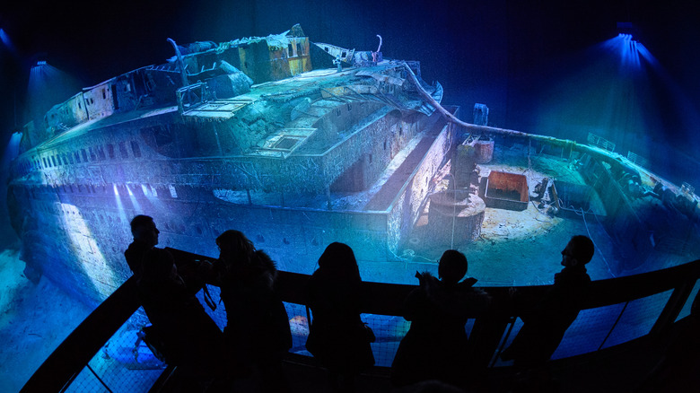 panoramic view of the titanic shipwreck
