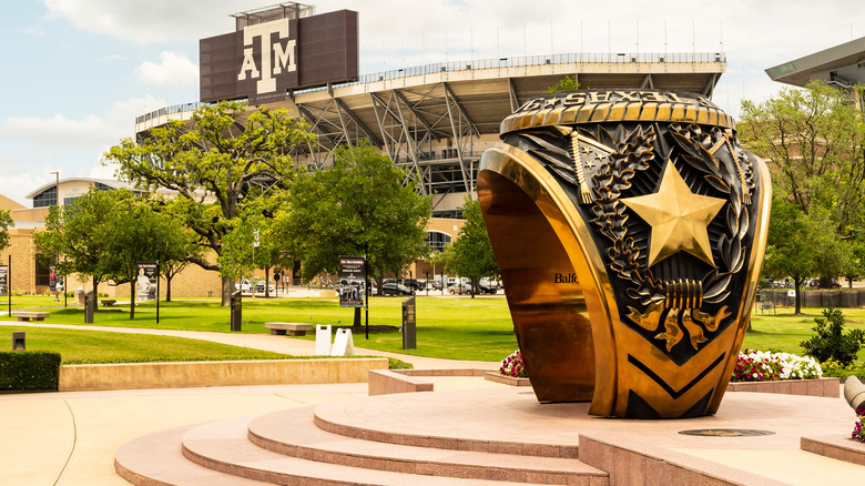 Texas A&M football stadium ring statue