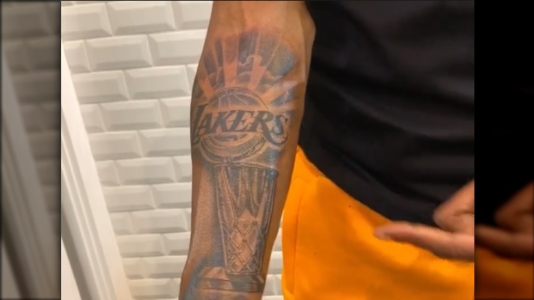 Snoop Dogg's Lakers tattoo
