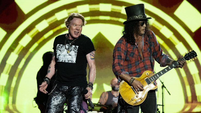 Axl Rose and Slash on stage