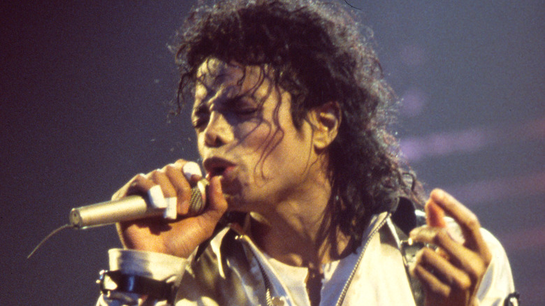 michael jackson singing bad tour