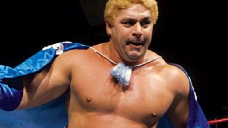 Dino Bravo cape in rink 