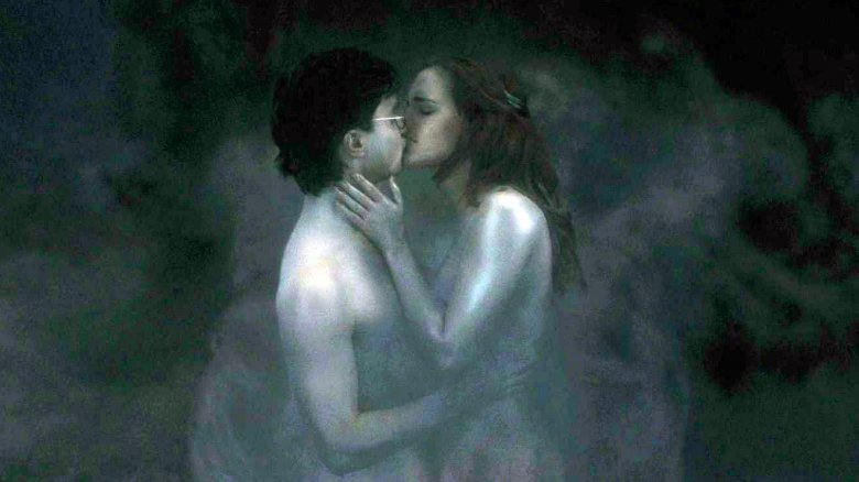 Harry and Hermione kissing