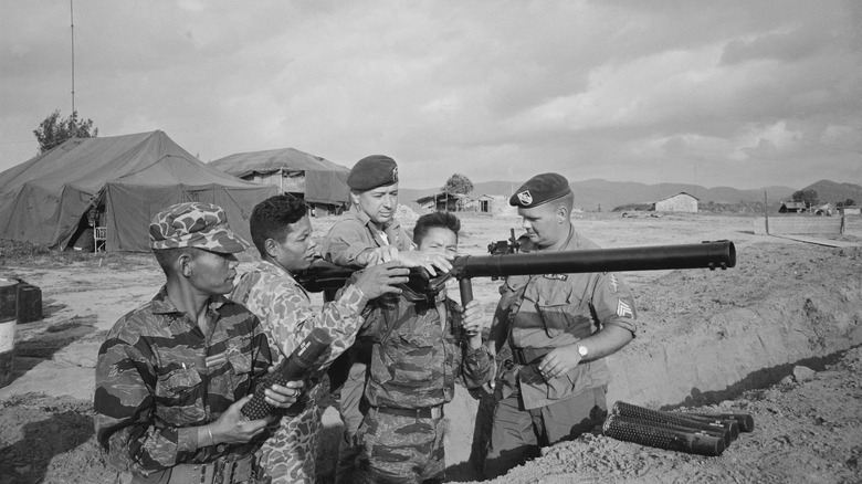 Green Berets with Vietnamese soldiers