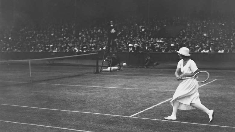 Suzanne Lenglen playing at Wimbledon in 1919