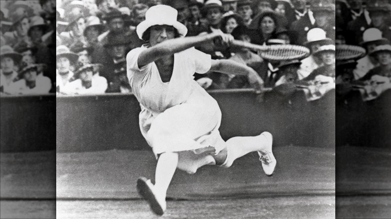 Suzanne Lenglen playing in the 1920 Olympics