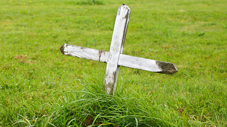 Grave cross