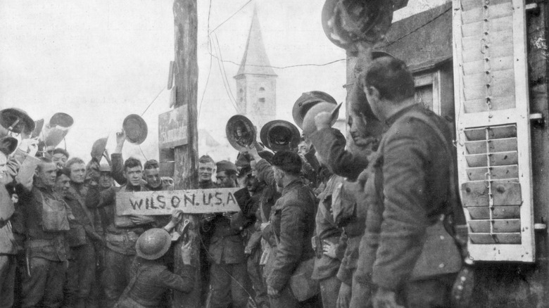 American soldiers enterting Saint Mihiel